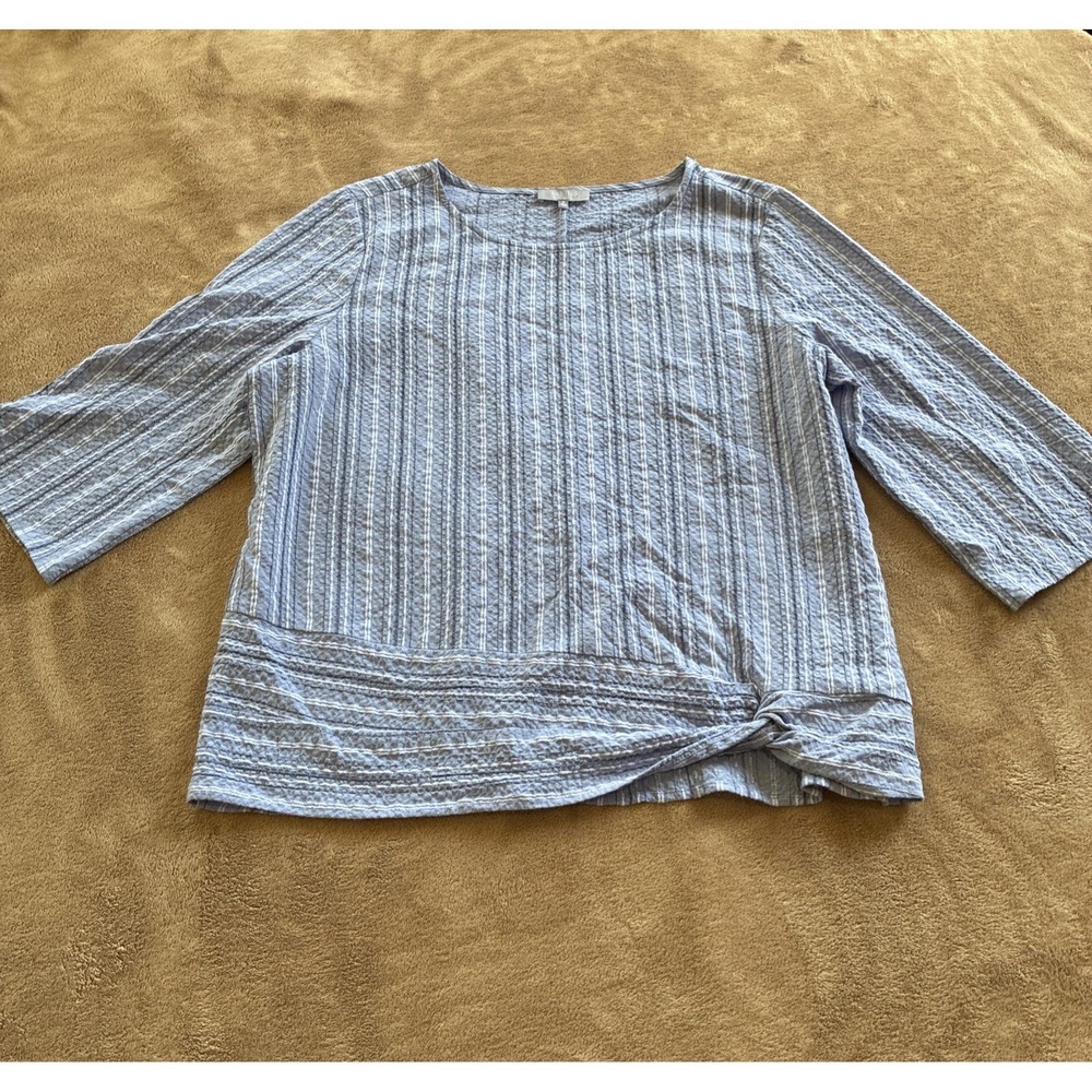 Women's Top Size Medium Blue Crinkle Crepe On-Deck Twist Top Striped Relaxed